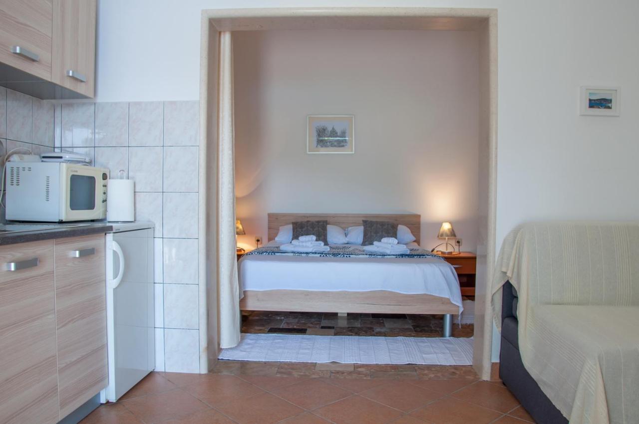 פוצ'ישצ'ה Apartments Darija מראה חיצוני תמונה