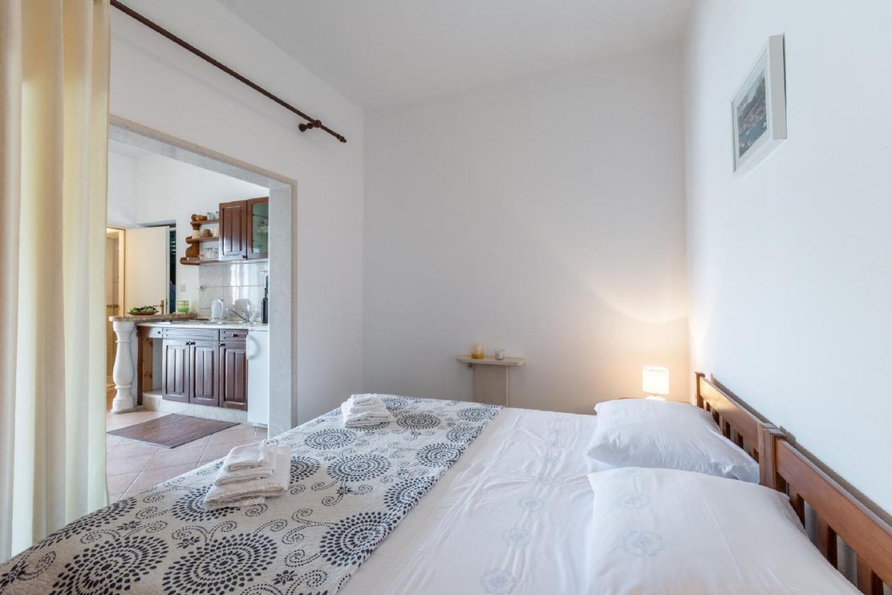 פוצ'ישצ'ה Apartments Darija מראה חיצוני תמונה