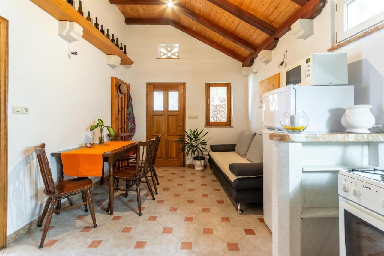 פוצ'ישצ'ה Apartments Darija מראה חיצוני תמונה